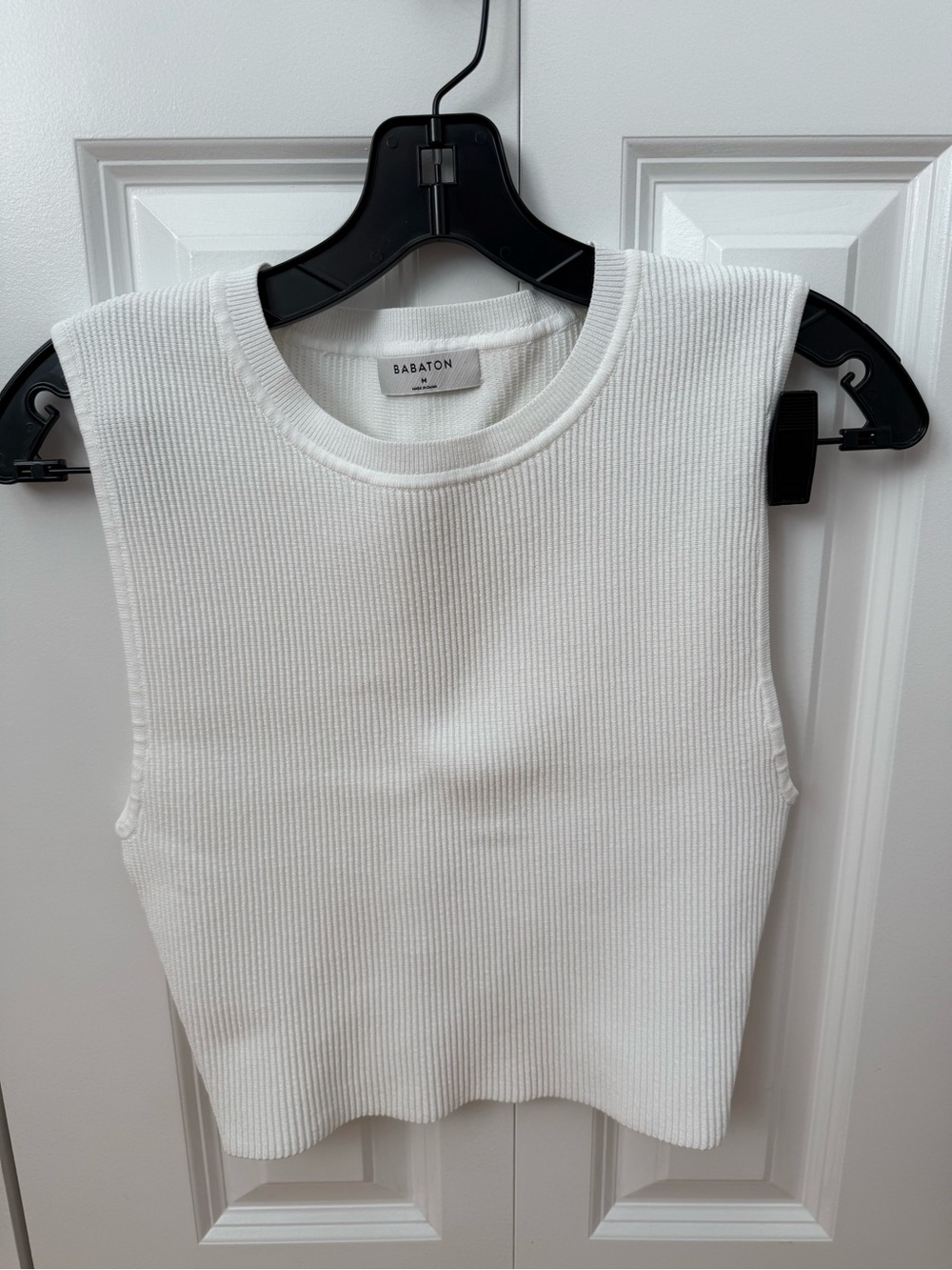 Aritzia Babaton White Ribbed Sleeveless Sweater